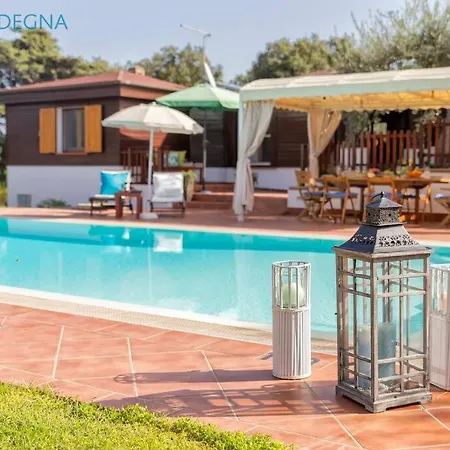 Willa Clicksardegna Angelica Con Piscina E Giardino